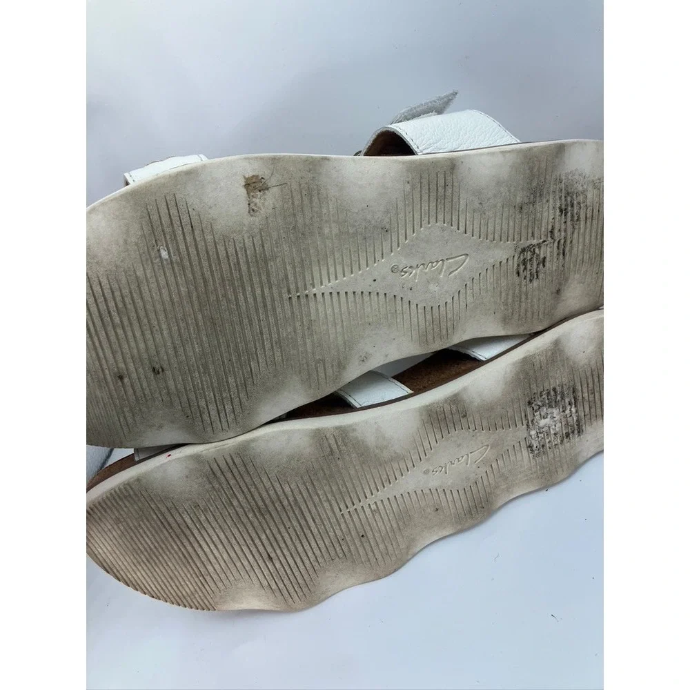 Clarks‎ Collection Sandals Womens 7.5 White Strappy Cork Wedge Ultimate Comfort